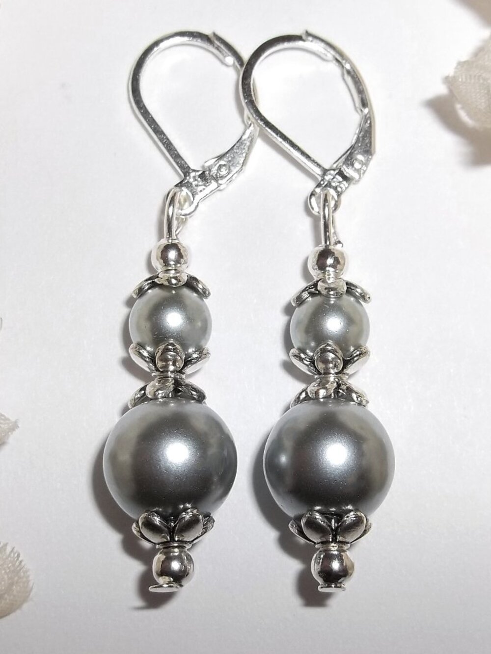 Earring Set Silver & Gray Beaded Dangle Drop Faux Freshwater Pearl Jewelry D899